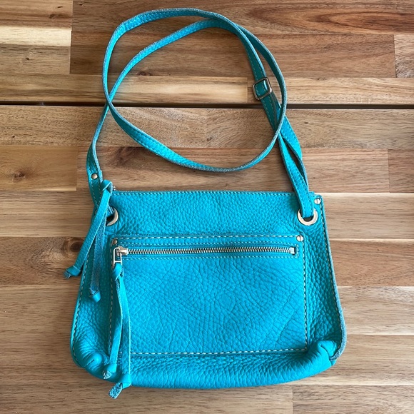 Roots Handbags - Roots Genuine Leather Crossbody Bag